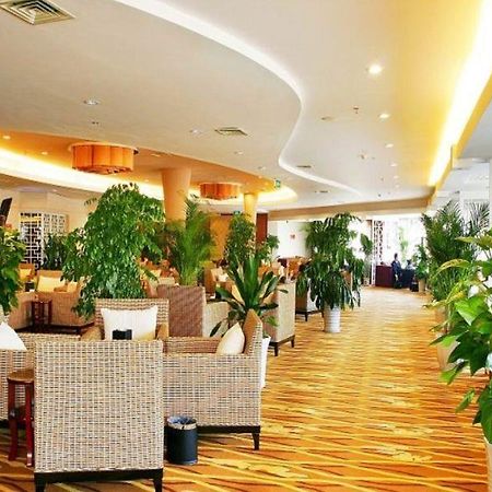 Crown International Hotel Chengdu Interno foto